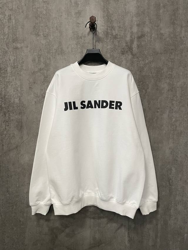 Jil Sander 吉尔 桑德 24Ss 经典logo厚板胶印花圆领套头卫衣 面料定制 %棉 双股ad毛圈大卫衣 克重400G 搭配同缸定染2*2罗纹 克重4