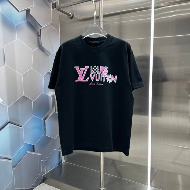 Lv 2024秋冬新款320克短袖t恤 个性印花 男女同款宽松版 S M L Xl Xxl 五个码 黑色 白色 栗红