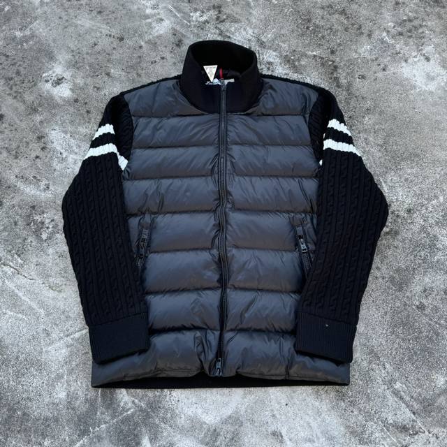 款号：H677 Moncler & 蒙口 Fw24 最新立领针织拼接羽绒服 整套内衬 防风保暖 支持nfc芯片弹窗 配无纺布包装 原版1:1订制五金配件全进口原