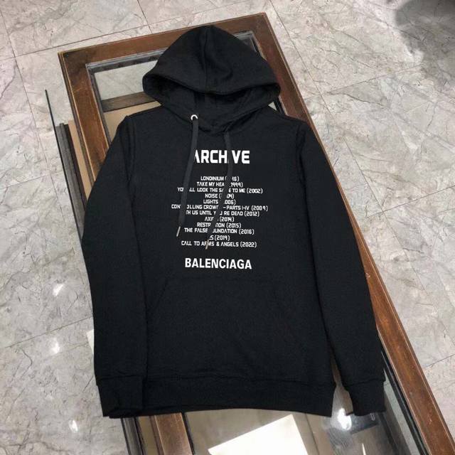 直 品牌 Balenciaga 巴黎世家 胖子福音 2024Ss秋款最新款长袖带帽卫衣，官网同步发售 清爽透气 采用顶极天丝罗马 舒适柔软 3D立体清晰 时尚感