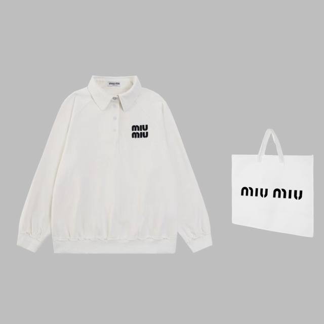 可配手提袋5 顶级版本 区别通货 - Miu Miu Polo长袖卫衣 - 颜色：白色 - 尺码：S M L Xl - 辅料: 全套定制辅料 - 版型：宽松 -