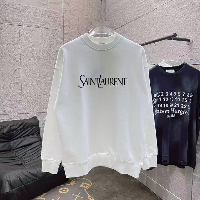 Ysl*圣罗兰2024秋冬新款 字母logo印花 定制面料 圆领卫衣 男女同款 尺码：S M L Xl Xxl 五个码 颜色：黑色 白色