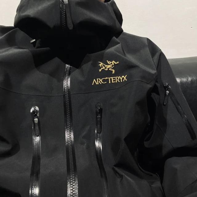 款号：Ys04 刺绣版本 咨询图- Arc Teryx Alpha Sv 黑色jacket-Mens始祖鸟 Sv第六代gtx户外防水硬壳向导级冲锋衣机能风拉链夹