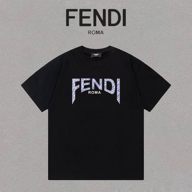 Fendi 芬迪 标语字母logo印花百搭短袖t恤男女同款 吊牌 领标 水洗唛 三标齐全 定织定染280克精梳棉面料 尺码：S-Xxl 颜色：黑色，白色