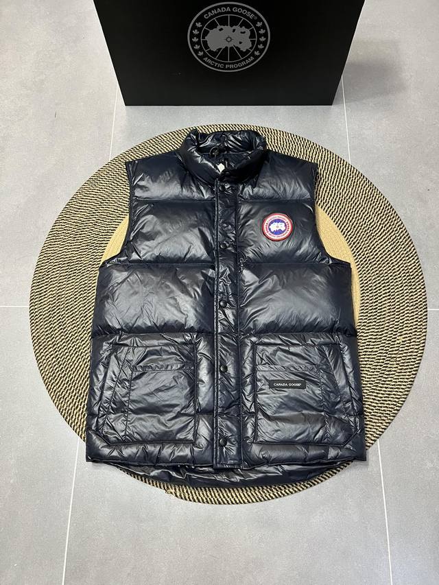 深蓝 Canada Goose 大鹅10款马甲羽绒服 顶级版本 经典款 Xs- Xxl码数 批发价格优势