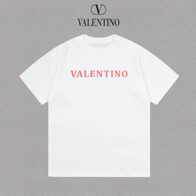 Valentino 华伦天奴 立体硅胶logo字母简约百搭短袖t恤男女同款 吊牌 领标 水洗唛 三标齐全 定织定染280克精梳棉面料 尺码：S-Xxl 颜色：黑