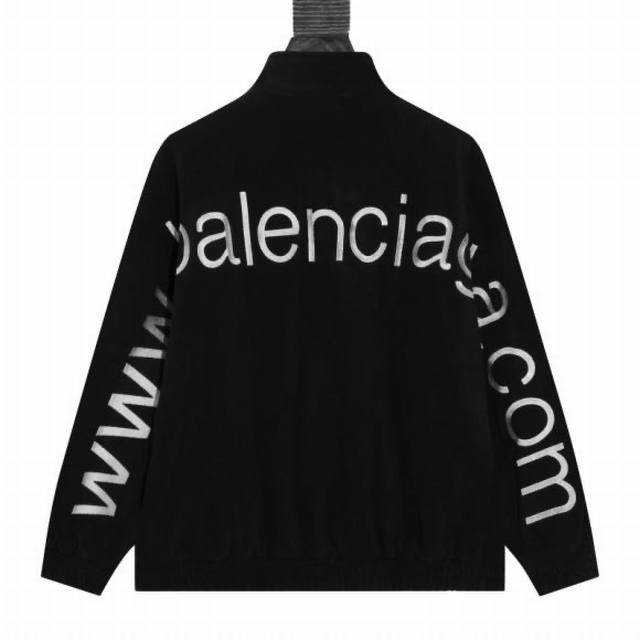 款号y495 Balenciag* 2024Ss官网字母英文羊羔绒字母外套 面料采用70聚酷胺纤维30聚脂纤维手感柔顺又厚实，做洗后640G摇粒绒，底布采用10