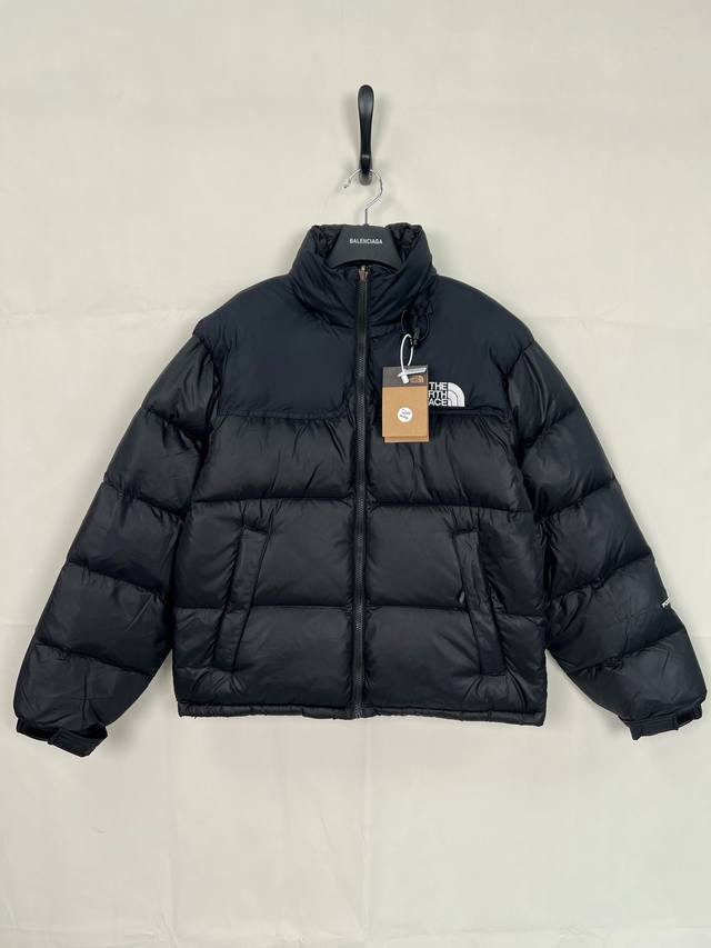 高质量版本 新款the North Face北面vintage 90S 明星同款羽绒服 设计理念： The North Face”的字面含义为山的最寒冷、最艰难