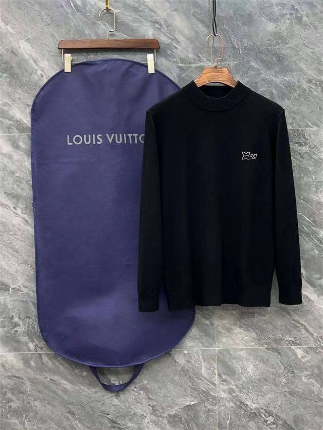 Lv 路易威登 3标齐全 经典时尚logo半高领毛衣 精品羊毛混纺毛衫 男女款高端定制臻品系列 隶属品牌高端主线 专利顶级纱线混纺 以创新来阐释常规款式 面料的