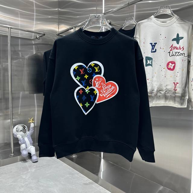 Lv 2024秋冬新款 个性印花圆领卫衣 420克定制面料 男女同款 S M L Xl Xxl 五个码 黑色 白色 紫