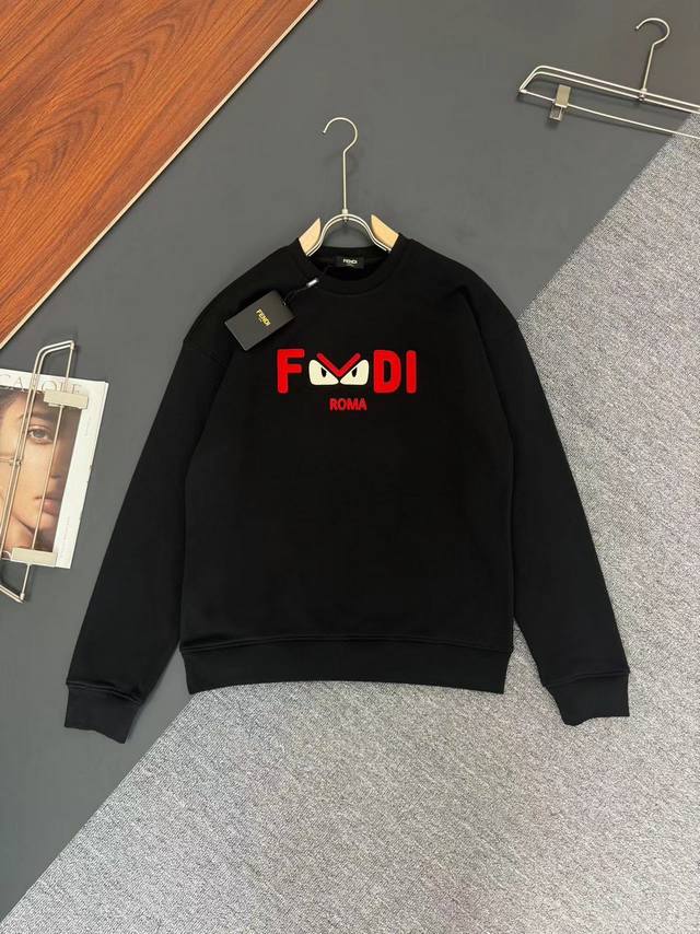 Fendi*芬迪*秋冬最新款圆领时尚长袖卫衣，植绒工艺logo设计，400克纯棉面料！贴肤舒适，耐看又好穿，原厂工艺一丝不苟，休闲百搭必备款 码数 S M L