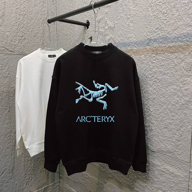 Arc'Teryx*始祖鸟 2024秋冬新款 前印花logo 长袖卫衣 定制390克毛圈面料 男女同款 尺码：S M L Xl Xxl 五个码 颜色：黑色 白色