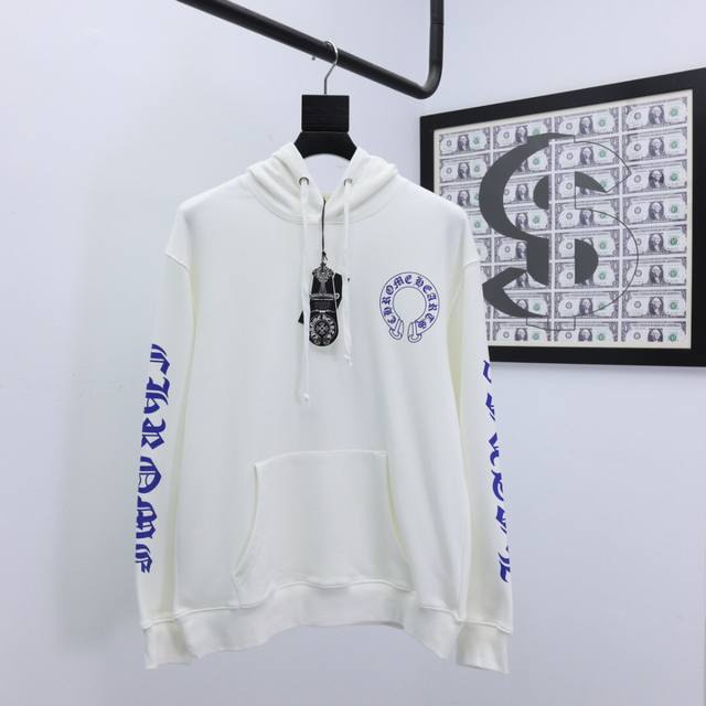 Chrome Hearts 克洛心 24Ss新款潮流经典卫衣，精致裁剪，高品质工艺！采用定织定染纯棉面料420克左右纯棉卫衣面料！图案进口数码印花工艺，耐穿耐洗