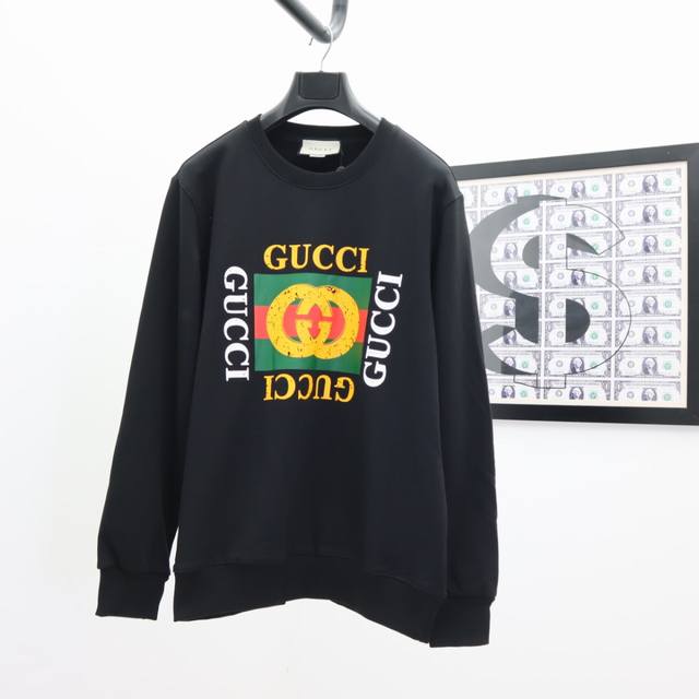 Gucci 古驰 24Ss新款潮流经典卫衣，精致裁剪，高品质工艺！采用定织定染纯棉面料420克左右纯棉卫衣面料！图案进口数码印花工艺，耐穿耐洗久穿不变型，微阔百