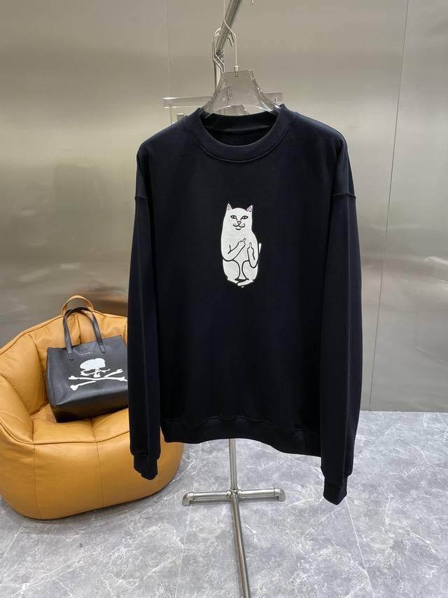 Givenchy 纪梵希 24Ss新款潮流经典卫衣，精致裁剪，高品质工艺！采用定织定染纯棉面料420克左右纯棉卫衣面料！图案进口数码印花工艺，耐穿耐洗久穿不变型