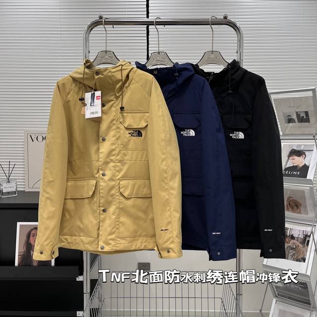 新款上新 The North Face 北面 春秋新款冲锋衣 男女情侣款 防风 防水 透气 户外外套 夹克 防水为国际iso标准90 Iso4 级别达到荷叶水珠