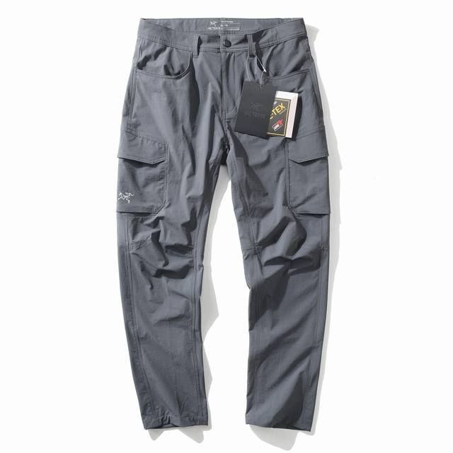 Arc’Teryx 始祖鸟轻量化透气户外机能休闲速干裤 多口袋工装冲锋裤！ 颜色：黑色；灰色；卡其 尺码：M 3Xl 尺码推荐表详见细节图 客供面料 格纹肌理感