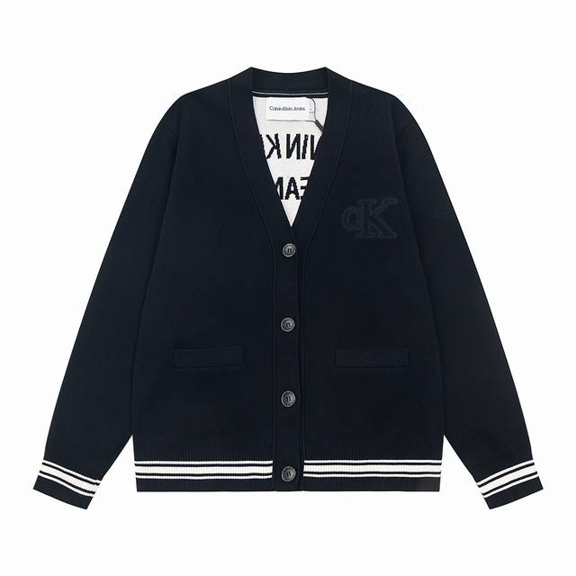 上新 款号b258 顶级品质 Ck Jeans24秋冬新款男女情侣学院字母提花拼色纽扣v领重工针织开衫 男友款开衫抢疯了每年冬天闭眼入灰色开衫灰色真的是很高级的