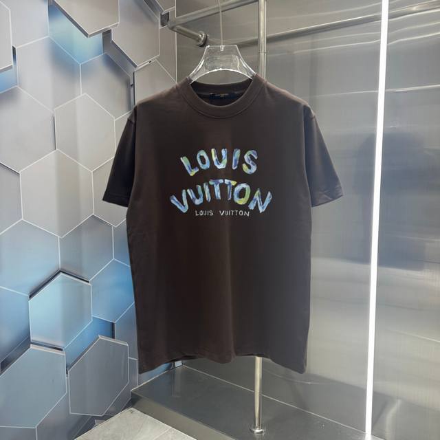 Lv 2024秋冬新款320克短袖t恤 个性印花 男女同款宽松版 S M L Xl Xxl 五个码 黑色 白色 咖色