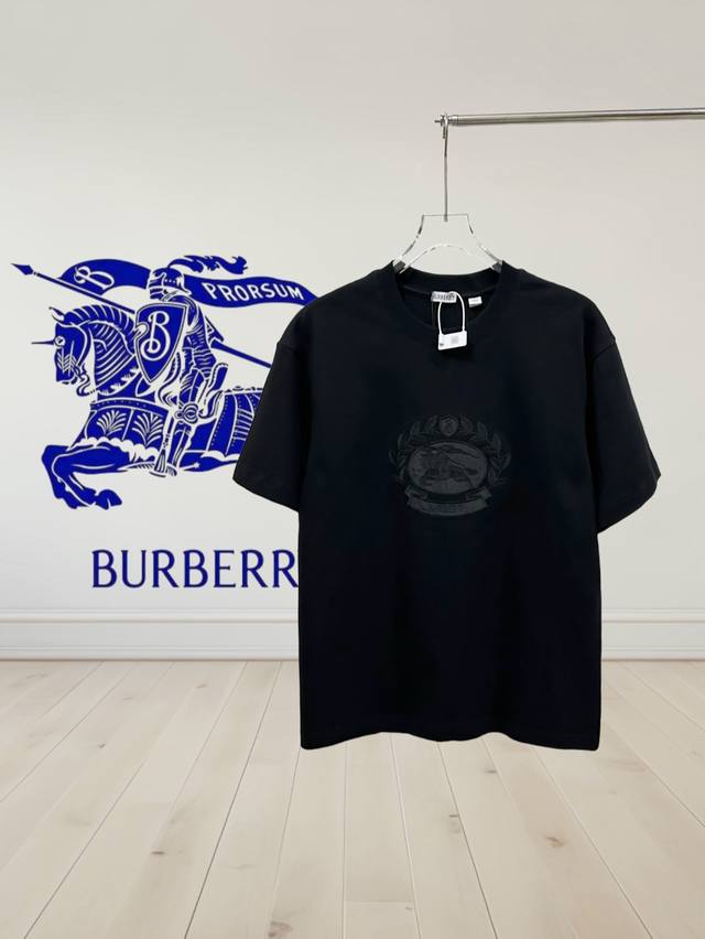 高品质]Burberry巴宝莉 新款限定橡树树叶战马刺绣圆领t恤，博柏利基础百搭款永不过时内搭外穿都超级好看不分性别年龄都可轻松驾驭，精选双纱华棉面料高克重和高