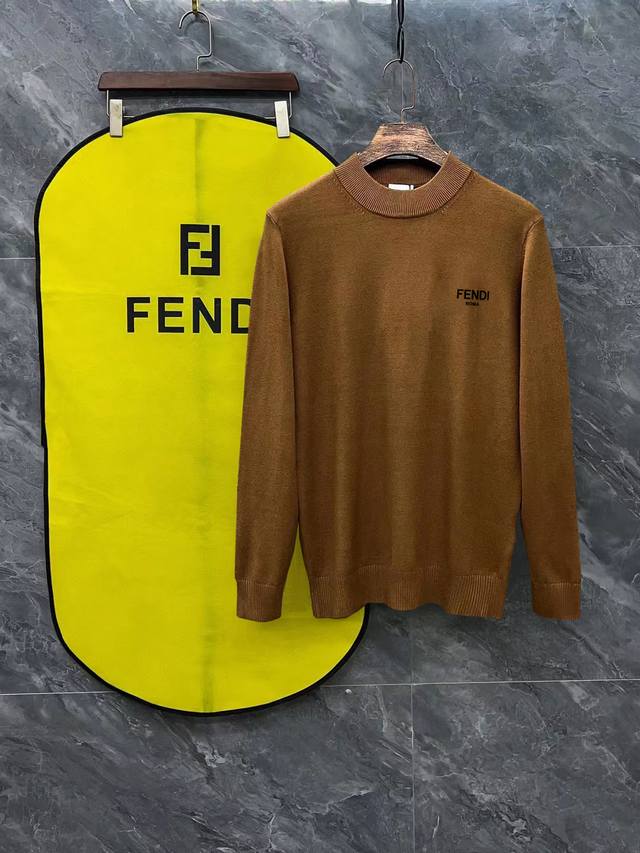 Fendi 芬迪3标齐全 徽标硅胶立体半高领毛衣 精品羊毛混纺毛衫 男女款高端定制臻品系列 隶属品牌高端主线 专利顶级纱线混纺 以创新来阐释常规款式 面料的配置