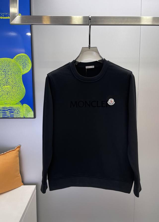 Moncler 蒙口 24Ss新款潮流经典卫衣，精致裁剪，高品质工艺！采用定织定染纯棉面料420克左右纯棉卫衣面料！图案进口数码印花工艺，耐穿耐洗久穿不变型，微