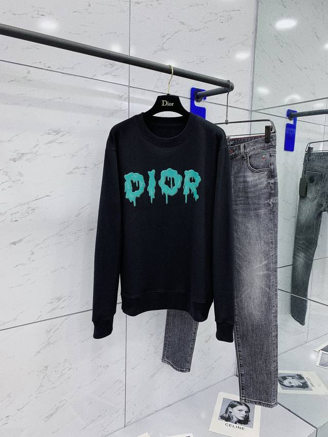 Dior 迪奥 24Ss新款潮流经典卫衣，精致裁剪，高品质工艺！采用定织定染纯棉面料420克左右纯棉卫衣面料！图案进口数码印花工艺，耐穿耐洗久穿不变型，微阔百搭