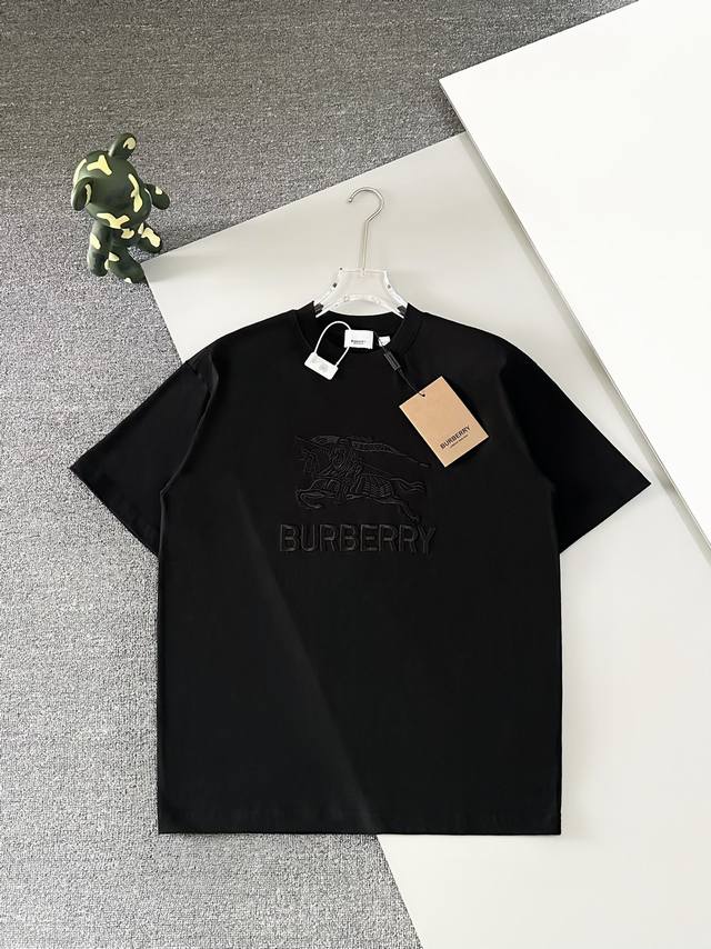 高版本] Burberry 巴宝莉 新款战马骑士字母刺绣标志和后幅绣出英文cogo 25Ss春夏男女同款纯棉宽松圆领短袖t恤 客供32支280G全棉面料 柔软细