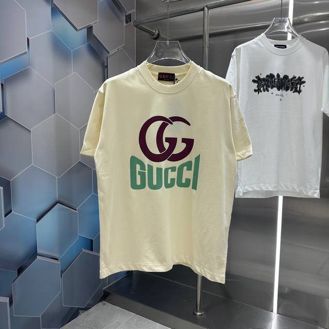 Gucci 2024秋冬新款320克短袖t恤 个性印花 男女同款宽松版 S M L Xl Xxl 五个码 黑色 杏色 栗红 咖色