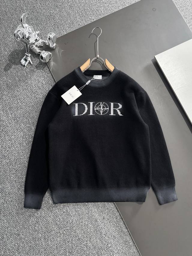 Dior 迪奥 24Fw标志性拼色效果 无线接近原版手感 非常保暖舒适 吊打市面切版本 纱行合作备纱 秋冬一直卖到春节的长周期产品 衣服弹性很大 男女同款 还原