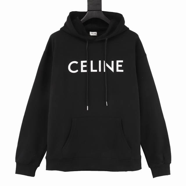 Celine 赛琳 经典胶囊系列连帽卫衣 Ce经典款属于胶囊系列最火 最有气质 最百搭的一个，论设计，它算是卫衣中最常见的基础款 没有花俏的玩法，以字母设计来点