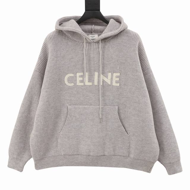 Celine 赛琳 字母贴布针织连帽毛衣 面料采用75%羊毛25%安哥拉兔毛 版型非常宽松 水洗后蓬松亲肤柔软 采用进口斯托尔织造 纹理清晰 正7针双元宝针法