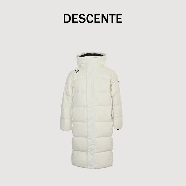 Descente 迪桑特 24Fw 连帽长款羽绒服 1 填充：优质90白鸭绒 800高蓬松 绝对的高品质版本 整体是简约休闲版型 ，高端大气百搭！ 2 面料采用