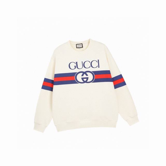 古驰 Gucci 秋冬新品 互扣式织带字母印花圆领卫衣 搭配重工高端数码3D个性logo印花工艺，设计独特，做工细致完美高端定制 采用400克加厚全棉，罗纹同缸