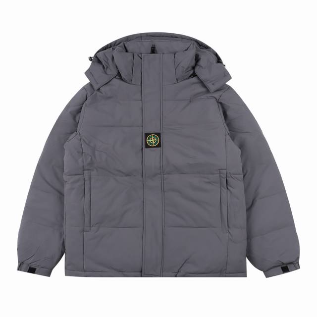 Stone Island石头岛纯色拉链连帽双面穿羽绒服外套 胸口经典方块logo，激光定位手工剪裁，绝对充满艺术感，原版定制面料，上身效果非常好，超级超级保暖！