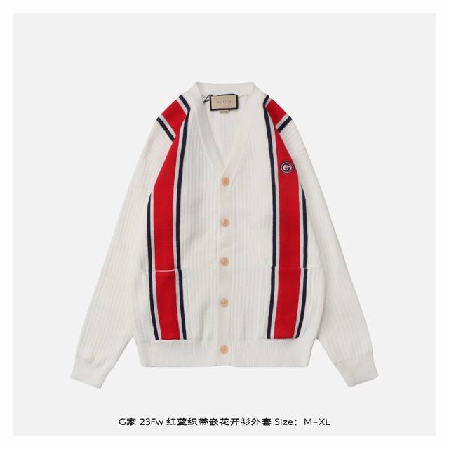 Gucci 古驰 23Fw 红蓝织带嵌花开衫外套 采用选用了85棉10羊绒5氨纶为原料编织，纱线颜色对原版染色，定做好纱线后然后全部加捻，再拼纱，才能达到原版那