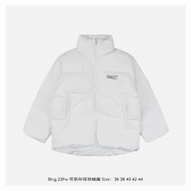 Balenciaga 巴黎世家 23Fw 可乐印花羽绒服 面料优选50D加密防水透气膜 ，内里填充白鸭绒，充绒量260-305G， 轻薄柔软 ，更具保暖性，有非