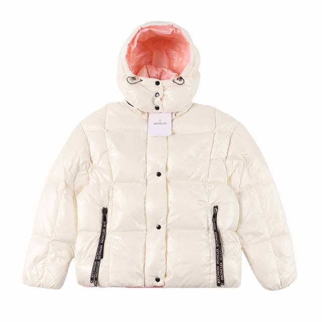 Moncler 蒙口mc 面包羽绒服 贸易公司订单尾货 区别于市面上任何版本 采用90%绒+10%羽毛制成 选用最好的羽绒非常的轻薄 纤细 柔软 一反冬季纯色羽