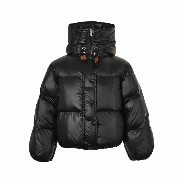 Moncler 蒙口 24Fw 短款连帽羽绒服 蒙口最新款式 轻量longue Saison尼龙羽绒夹克，Dist认证，绗缝设计，落肩设计，抽绳兜帽，袖筒隐形摁