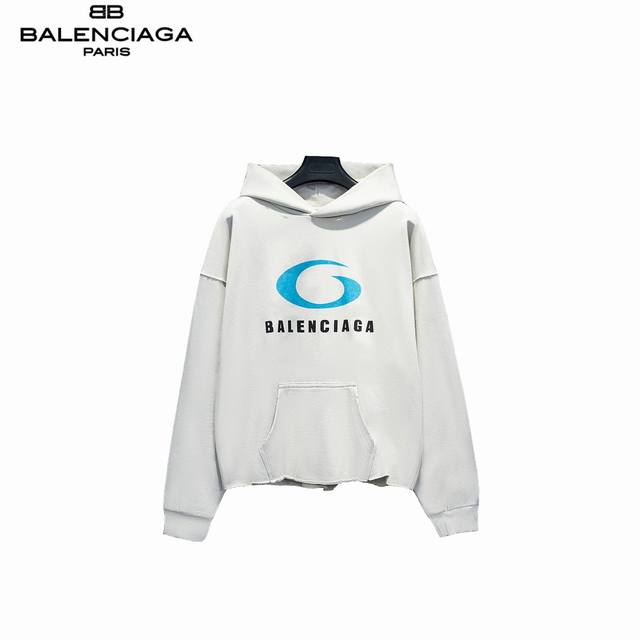 Balenciaga 巴黎世家 Loop Sports 蓝环印花连帽卫衣 采用420克巴黎灰毛圏以及1*1罗纹340克，质感十足，无抽绳兜帽设计，采用胶浆印花，