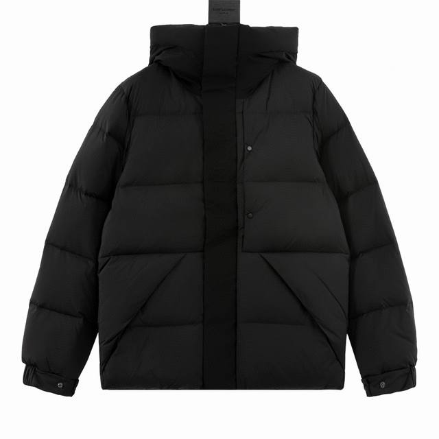 Moncler 蒙口22Fw 门禁立体浮雕压花字母羽绒服 秋冬新款madeira. 黑武士 围脖连帽中長羽绒服 官网一衣难求 黑灰两色现货供应 95%鵝絨填充