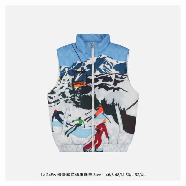 Lv 24Fw 滑雪印花棉服马甲 定制原版的涤棉面料，经久耐用，不易磨损撕裂，不易变形，较好的抗皱性，当季滑雪着装增添一抹缤纷复古气息，全幅damier Ski