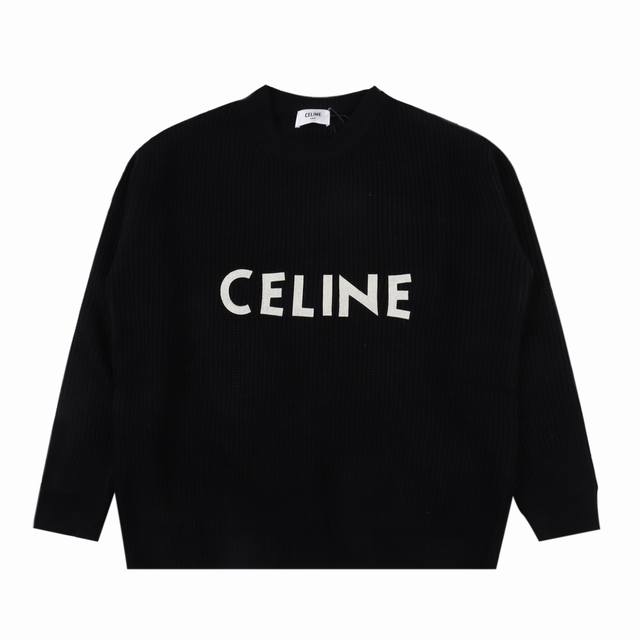 Celine 赛琳 21Fw 贴布字母logo圆领毛衣 采用定织白绒 55羊毛，45小白棉。面料混合搭配织出，成衣效果版型立体不易变型 胸前贴布面料采用真鹿绒皮