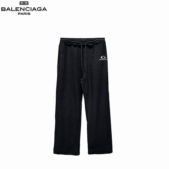 Balenciaga 巴黎世家 24Ss Logo刺绣阔腿长裤 采用订色订染毛圈纯棉卫衣面，420G双股双纱，手感舒适 进口针织针梳棉进行制作，厚度适中，有垂感