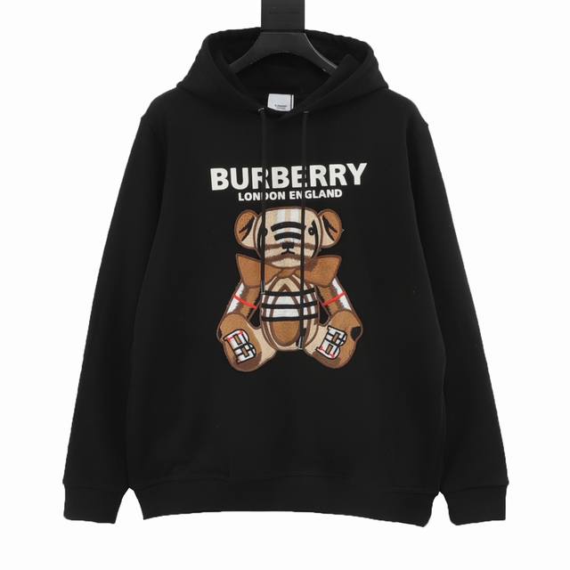 Burberry 巴宝莉 刺绣泰迪小熊连帽卫衣 清爽干净的棉质情侣款卫衣 实物很漂亮的颜色！给人很干净的高级感 胸前小熊刺绣图案设计 彰显大气奢华的气派，刺绣细