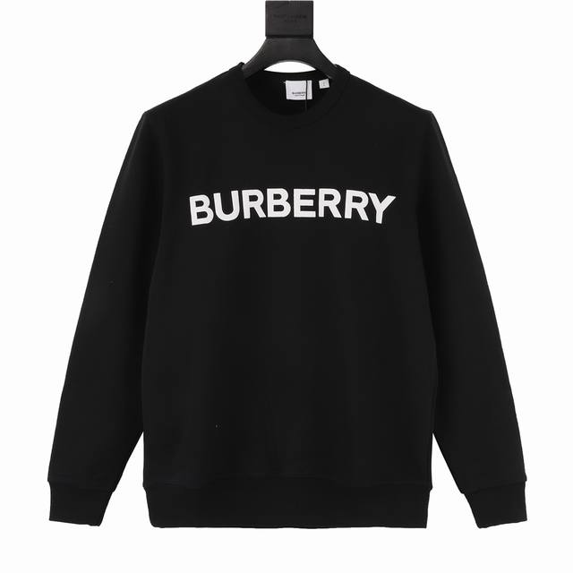 Burberry 巴宝莉 胸前发泡字母圆领卫衣 采用100%定织400G低弹无尘精棉面料，每一条都是手工单独裁剪，舒适灵便，可以说是怎么穿怎么舒服了采用100%