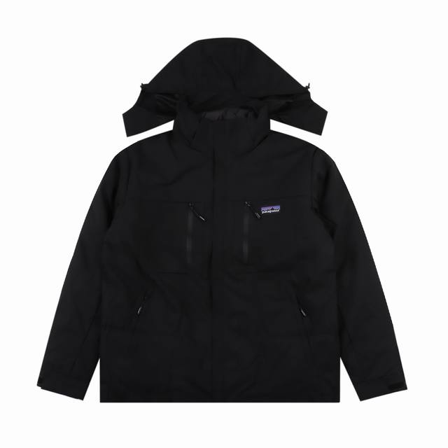 Patagonia巴塔哥尼简约四口袋羽绒服外套 内衬和均采用定染材质3.4-Oz 100%。全身4针6线弹力线迹 牢固拉伸自如非常舒适 加工工艺极度复杂，裁片拼