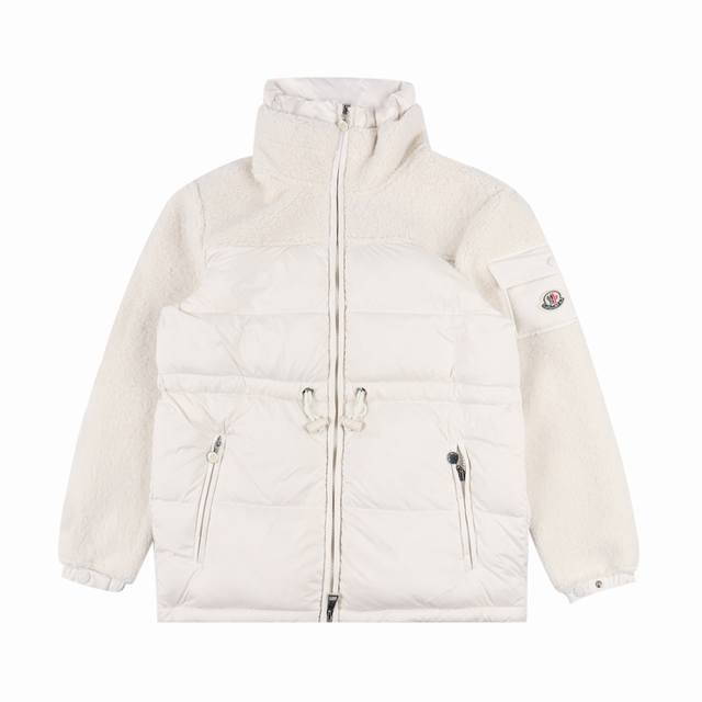 Moncler 蒙口 24Fw Escaut女士皮毛一体羊羔绒拼接羽绒服 秋冬新品 Escaut短款女士羽绒外套. 这款华丽的escaut女士短款羽绒夹克灵感源