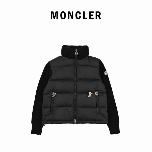 Moncler蒙口24S新款袖子拼接针织立领轻薄羽绒服外套 秋冬新款羽绒拼接夹克，圆领两侧大口袋设计 羽绒填充实穿性同时增加了拼接流行元素~短款版型 纯色系列高