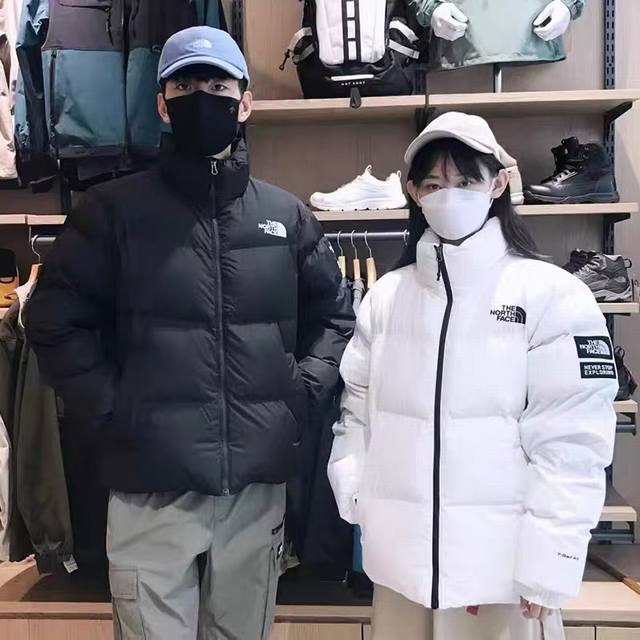 新款上新 韩国thenorthface北面 24冬男女立领短款轻便保暖棉服外套 情侣款 专柜一模一样，立领保暖棉衣外套，T-Ball科技。功能性后立领加绒布。T